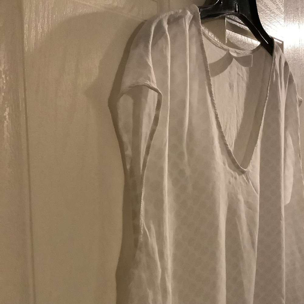 Old Navy Brand blouse, size large. - Picture 5 of 10